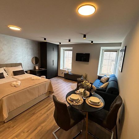 Studio Apartman Versi Old Town Zadar Eksteriør bilde